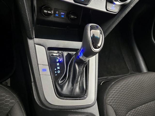 Photo of 2019 Gray Hyundai ELANTRA