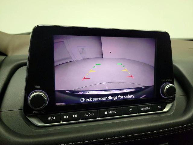 Photo of 2023 Black Nissan Rogue