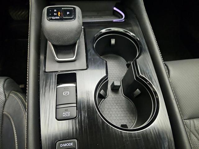 Photo of 2023 Gold Nissan Rogue