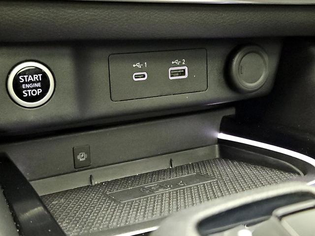 Photo of 2023 Gold Nissan Rogue