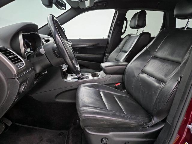 Photo of 2018 Red Jeep Grand Cherokee