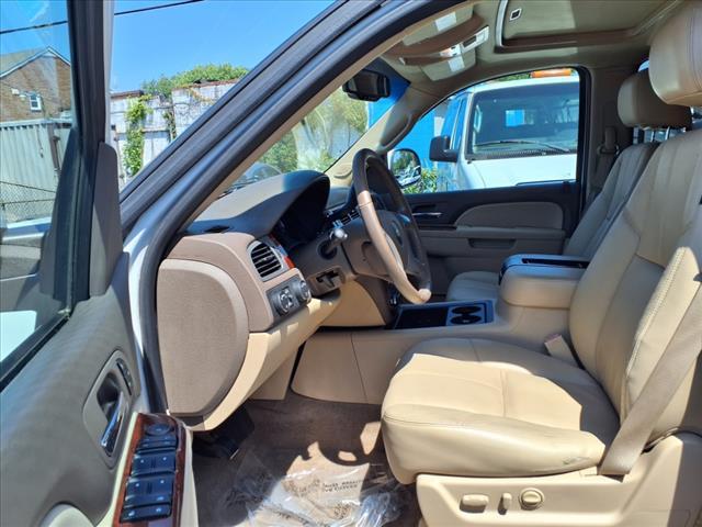 Photo of 2012 Summit White Chevrolet Tahoe
