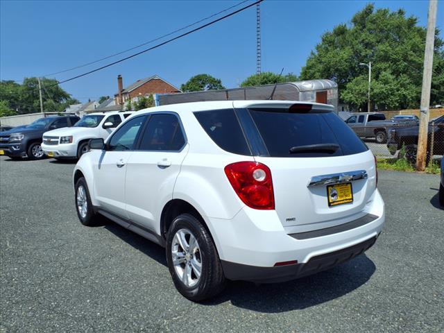 Photo of 2011 Summit White Chevrolet Equinox