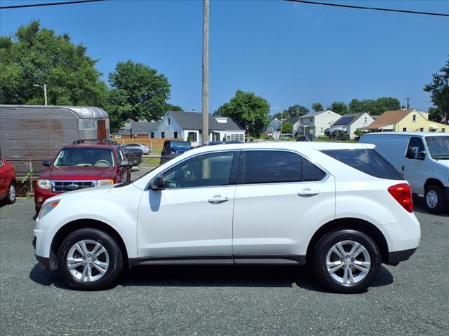 Photo of 2011 Summit White Chevrolet Equinox
