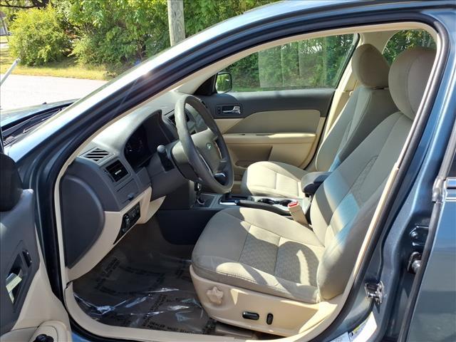 Photo of 2012 Blue Ford Fusion