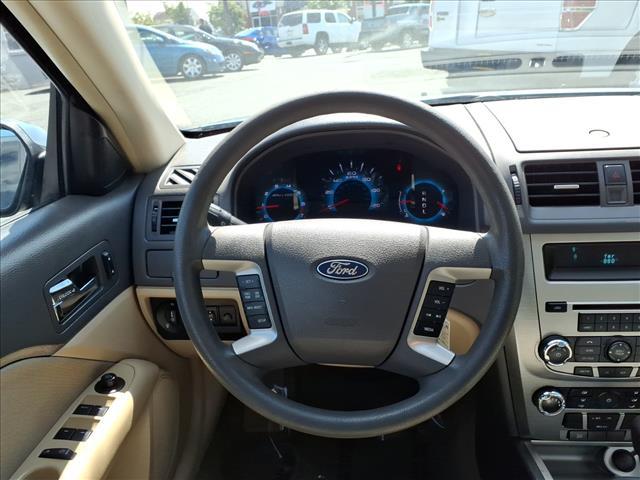 Photo of 2012 Blue Ford Fusion