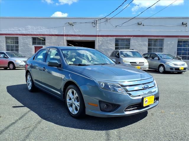Photo of 2012 Blue Ford Fusion