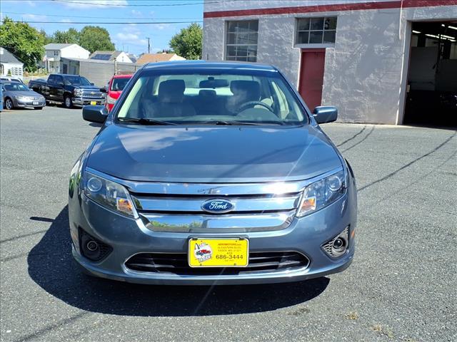 Photo of 2012 Blue Ford Fusion