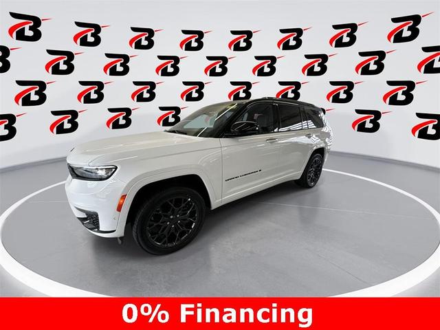 Photo of 2025 White Jeep Grand Cherokee L