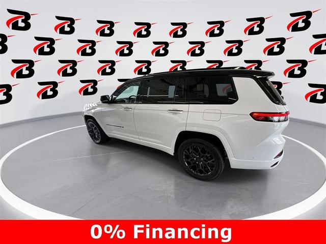 Photo of 2025 White Jeep Grand Cherokee L