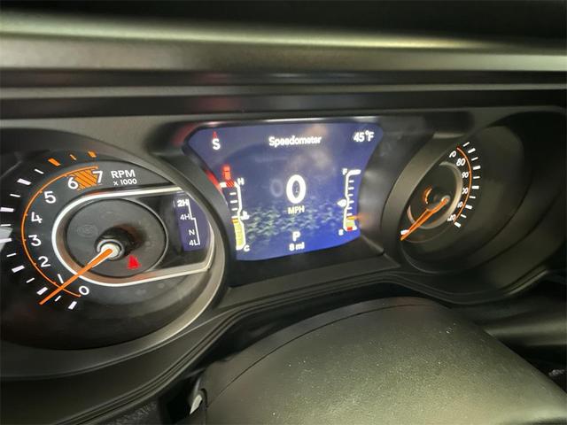 Photo of 2025 Black Clearcoat Jeep Wrangler