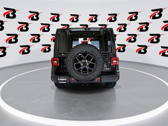 Photo of 2025 Black Clearcoat Jeep Wrangler