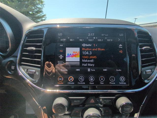 Photo of 2020 Granite Crystal Clearcoat Metallic Jeep Grand Cherokee