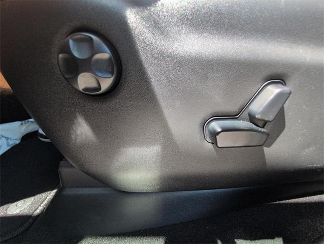 Photo of 2020 Granite Crystal Clearcoat Metallic Jeep Grand Cherokee