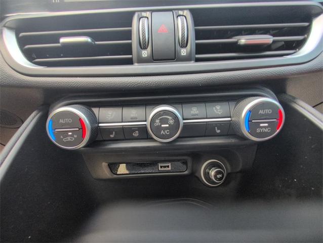 Photo of 2024 White Alfa Romeo Giulia