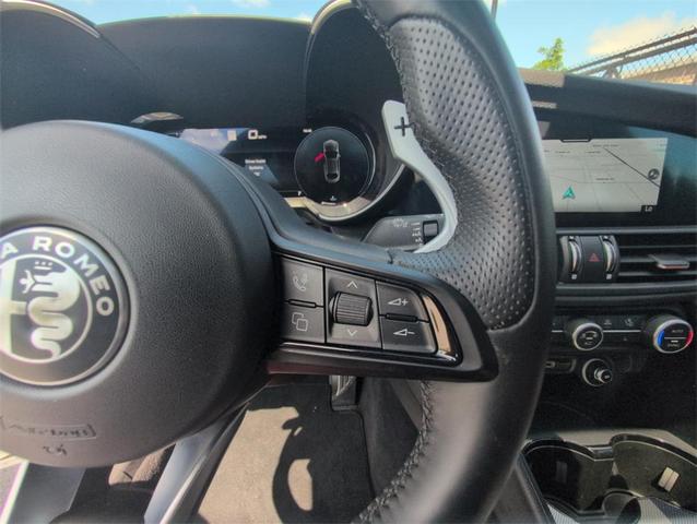 Photo of 2024 White Alfa Romeo Giulia