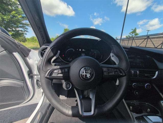 Photo of 2024 White Alfa Romeo Giulia