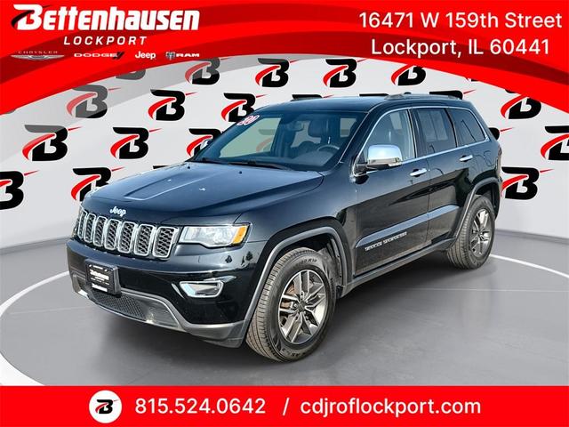 Photo of 2020 Diamond Black Jeep Grand Cherokee