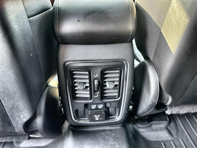 Photo of 2020 Diamond Black Jeep Grand Cherokee