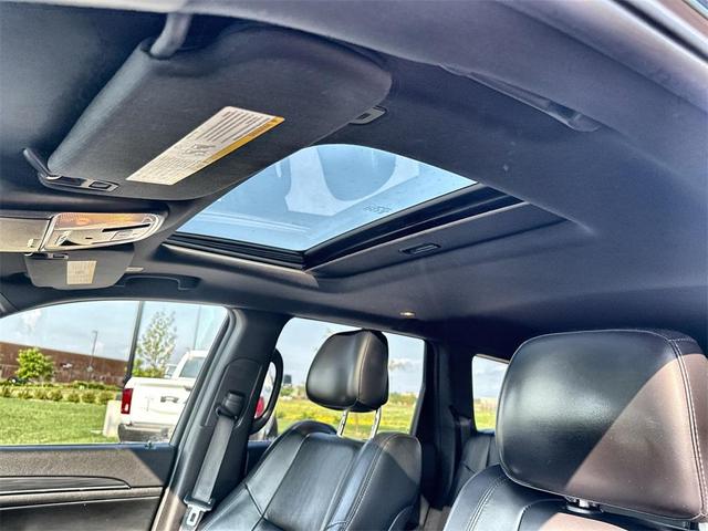 Photo of 2020 Diamond Black Jeep Grand Cherokee