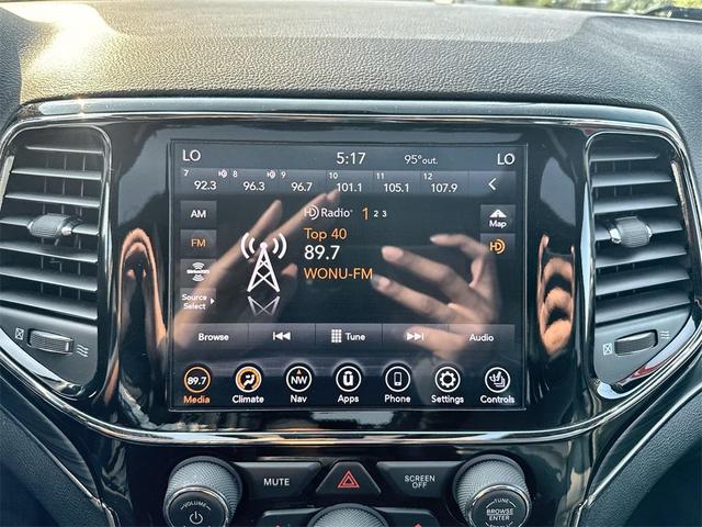 Photo of 2020 Diamond Black Jeep Grand Cherokee