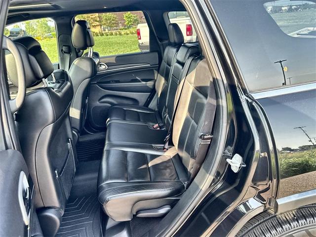 Photo of 2020 Diamond Black Jeep Grand Cherokee