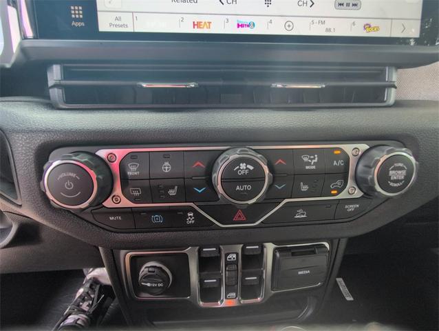 Photo of 2025 Anvil Clearcoat Jeep Wrangler 4xe