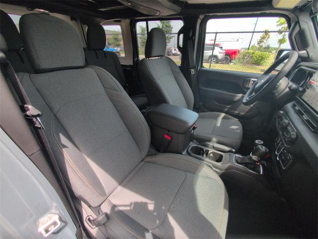 Photo of 2025 Anvil Clearcoat Jeep Wrangler 4xe