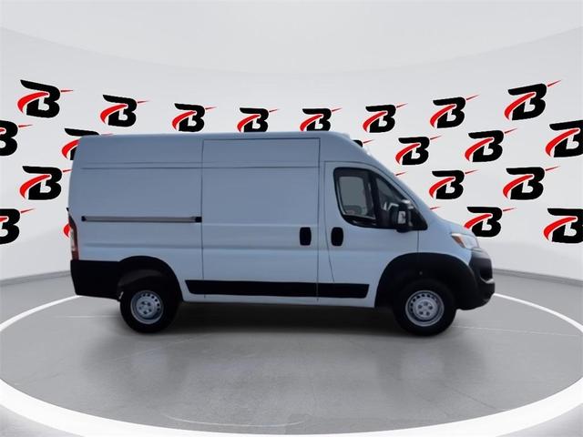 Photo of 2025 Bright White Clearcoat RAM ProMaster 2500