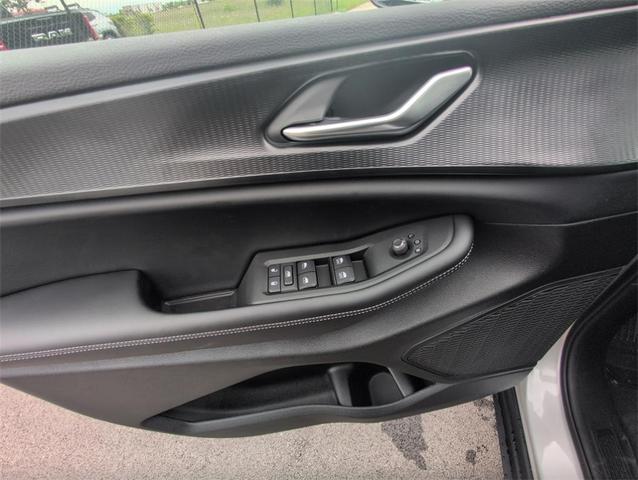 Photo of 2025 Silver Zynith Jeep Grand Cherokee L