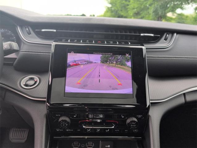 Photo of 2025 Silver Zynith Jeep Grand Cherokee L