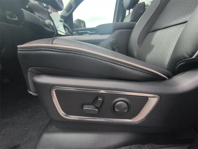 Photo of 2026 Granite Crystal Clearcoat Metallic RAM 1500