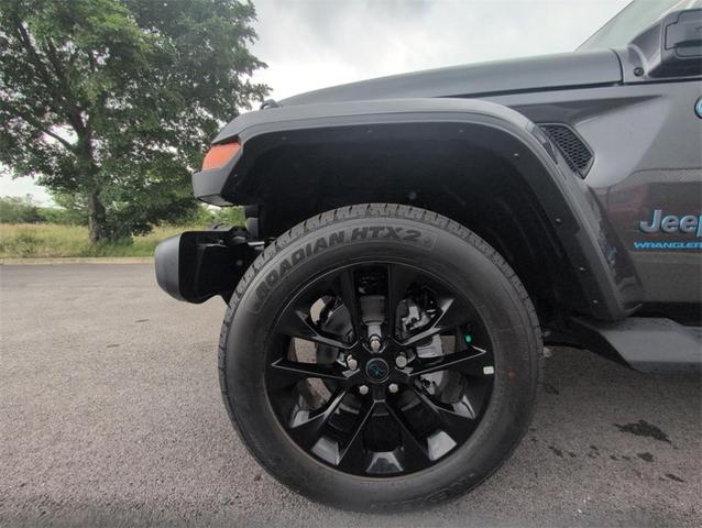 Photo of 2025 Granite Crystal Clearcoat Metallic Jeep Wrangler 4xe