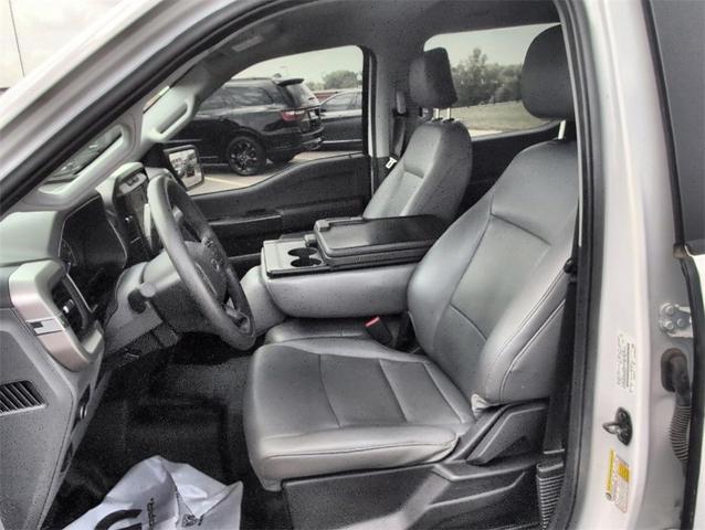 Photo of 2022 Oxford White Ford F-150