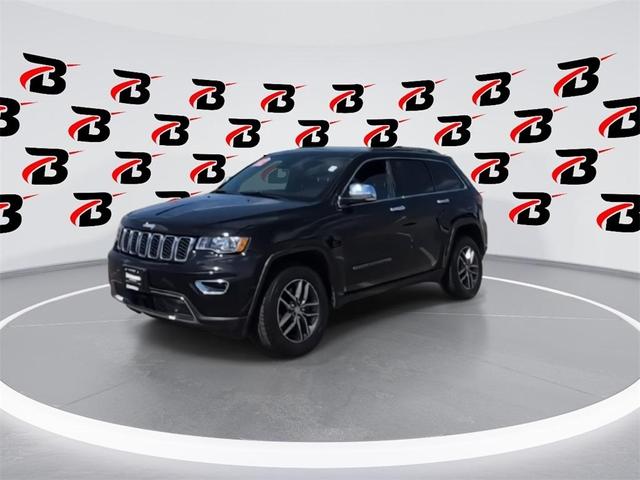 Photo of 2018 Diamond Black Jeep Grand Cherokee