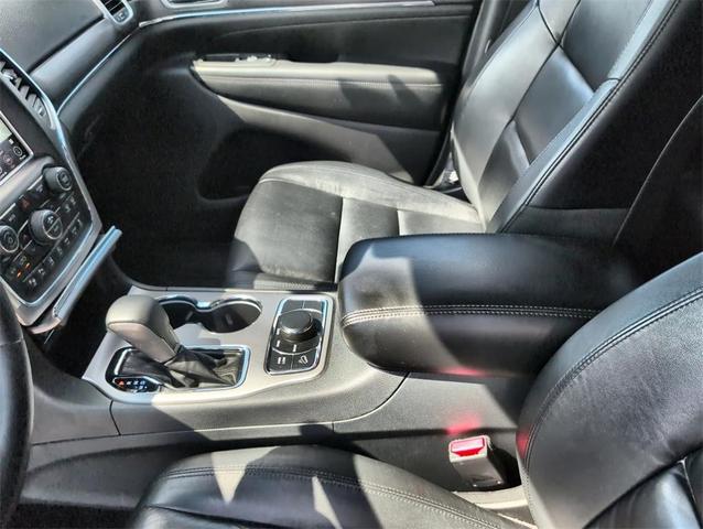 Photo of 2018 Diamond Black Jeep Grand Cherokee