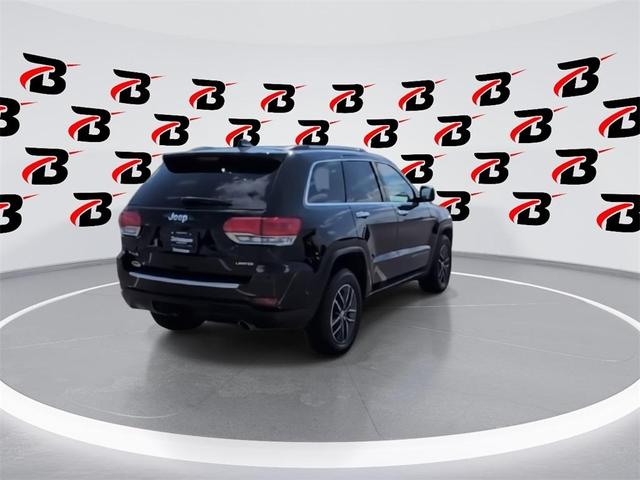 Photo of 2018 Diamond Black Jeep Grand Cherokee