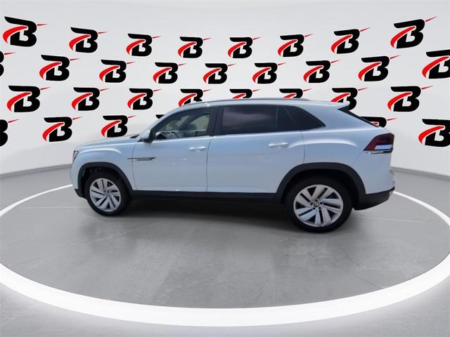 Photo of 2020 Pure White Volkswagen Atlas Cross Sport
