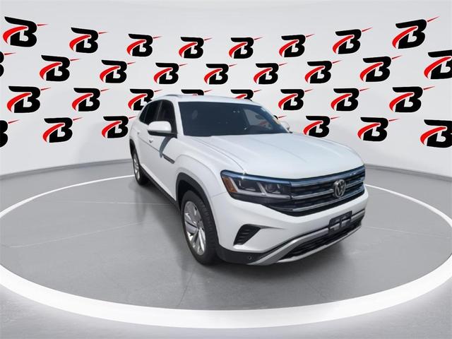 Photo of 2020 Pure White Volkswagen Atlas Cross Sport