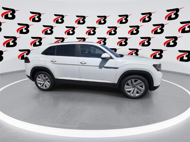 Photo of 2020 Pure White Volkswagen Atlas Cross Sport