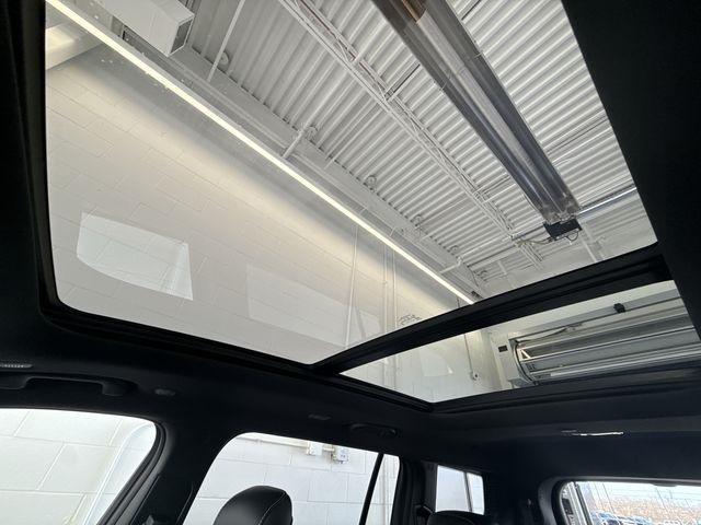 Photo of 2025 Silver Zynith Jeep Grand Cherokee L