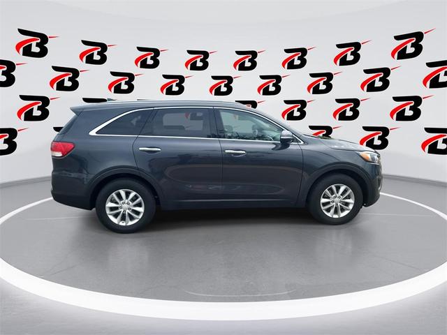 Photo of 2018 Platinum Graphite Kia Sorento