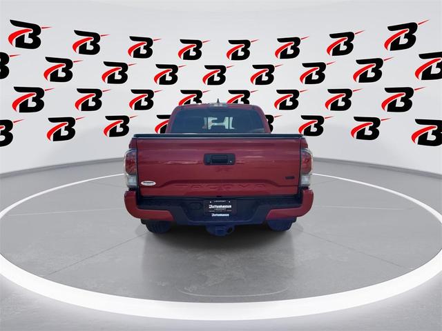 Photo of 2022 Barcelona Red Metallic Toyota Tacoma
