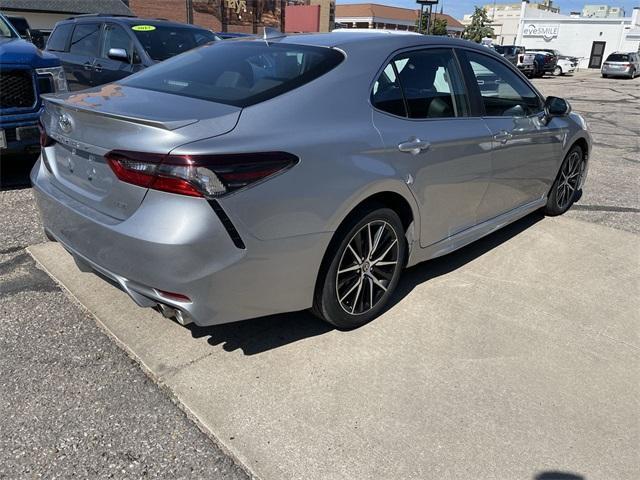 Photo of 2023 Silver Toyota Camry