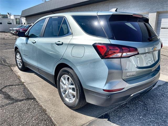 Photo of 2022 Seaglass Blue Metallic Chevrolet Equinox