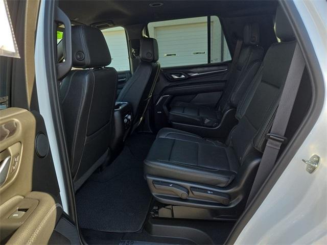Photo of 2023 Summit White GMC Yukon