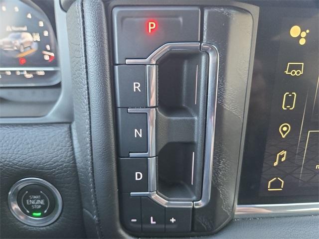 Photo of 2023 Summit White GMC Yukon