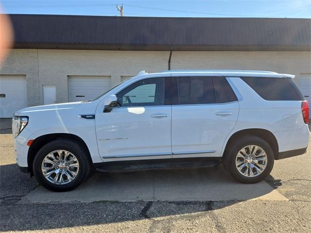 Photo of 2023 Summit White GMC Yukon