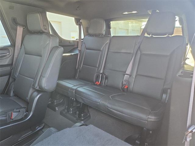 Photo of 2023 Summit White GMC Yukon