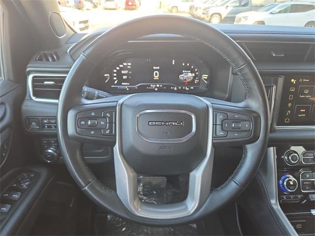 Photo of 2023 Summit White GMC Yukon